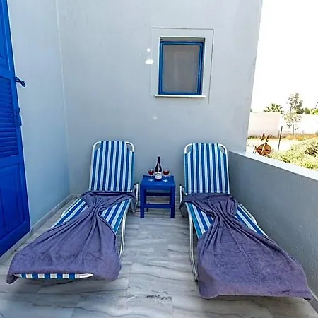 Lunar Seaside Inn *