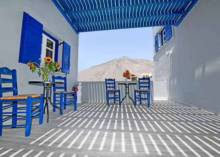 Lunar Santorini 佩里萨