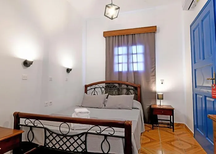 Penzion Lunar Santorini Perissa (Santorini)