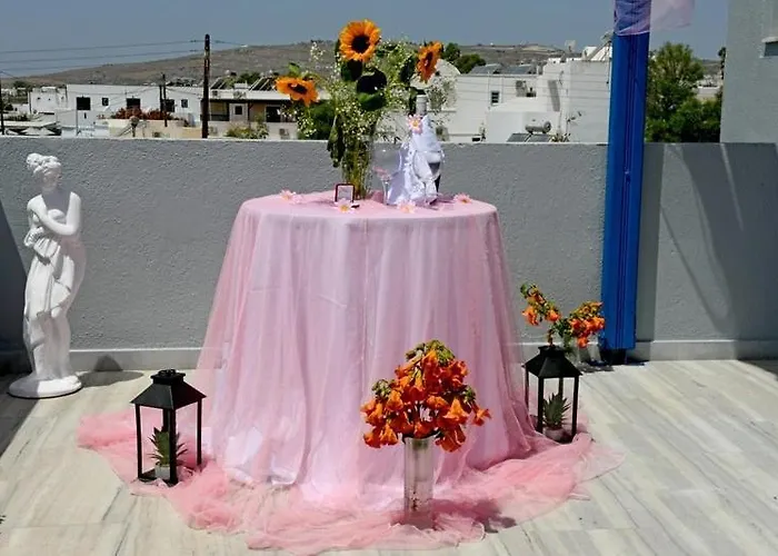 Lunar Santorini Penzion Perissa (Santorini)