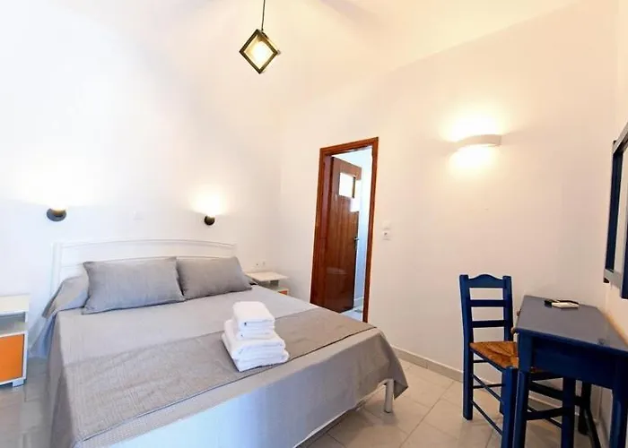 Penzion Lunar Santorini *