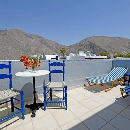 Lunar Santorini * Perissa (Santorini)