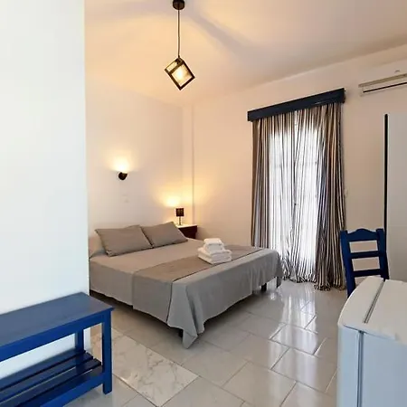 Värdshus Lunar Santorini *