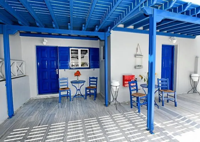 Lunar Santorini * Perissa (Santorini)