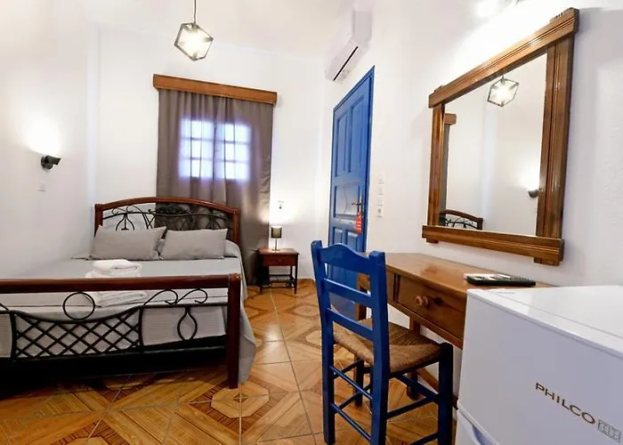 Zajazd Lunar Santorini *